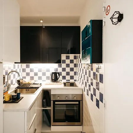 Apartment Cosy T1, A 10 Minutes A Pieds Des Plages Frejus